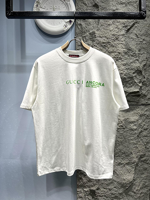 グッチスーパーコピー新しいプリントロゴ半袖Tシャツ