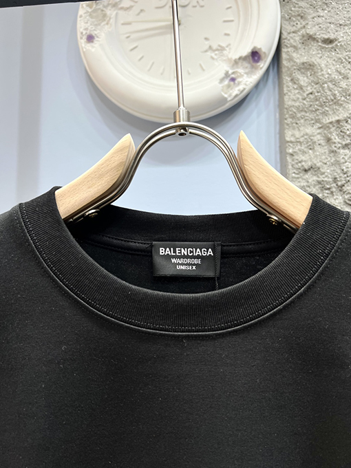 バレンシアガ新しい厚手のプレス文字半袖Tシャツ