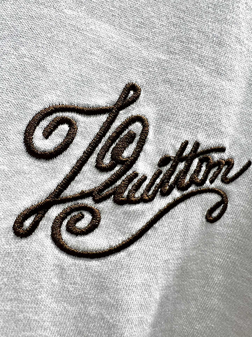ルイヴィトンコピーロゴ刺繍半袖Tシャツ