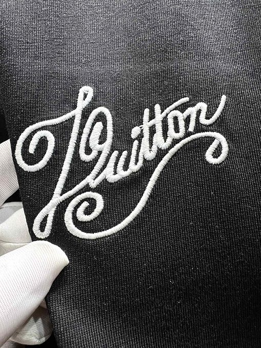 ルイヴィトンコピーロゴ刺繍半袖Tシャツ