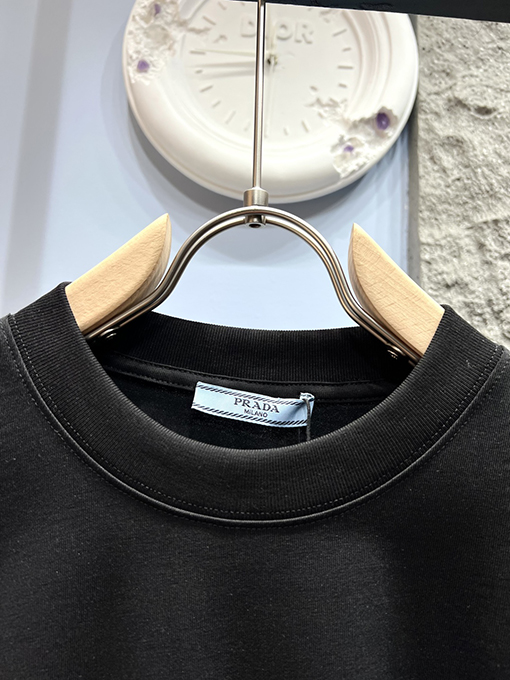 プラダスーパーコピー限定半袖Tシャツ
