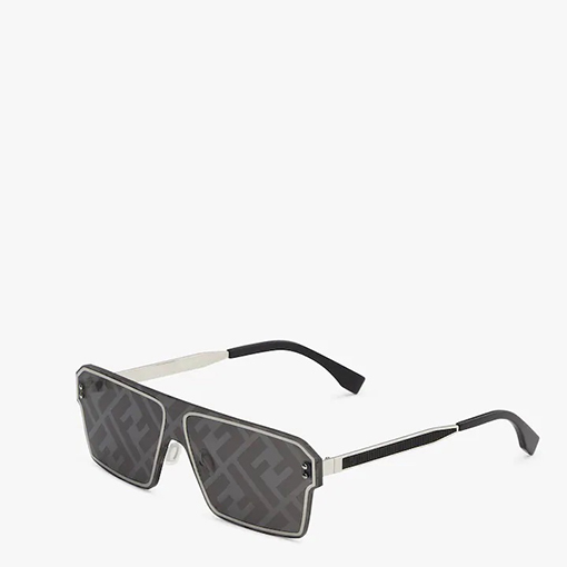 フェンディファッションサングラスMODEL：FE40028U