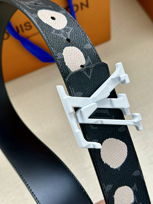 ルイヴィトン LV x YK LV Initiales 両面ベルト