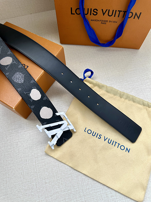ルイヴィトン LV x YK LV Initiales 両面ベルト