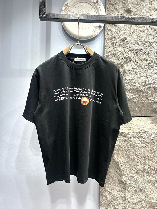 ディオールスーパーコピー新しいモニュメント半袖Tシャツ