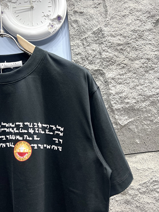 ディオールスーパーコピー新しいモニュメント半袖Tシャツ