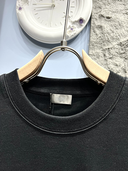 ディオール刺繍花柄半袖Tシャツ