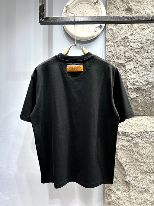 ルイヴィトン新しいプリントロゴ半袖Tシャツ