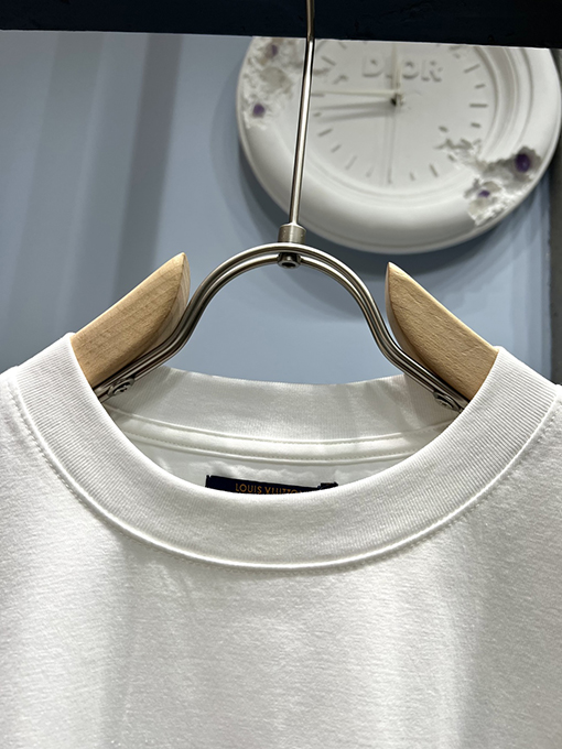 ルイヴィトンコピーマイクロサイン半袖Tシャツ