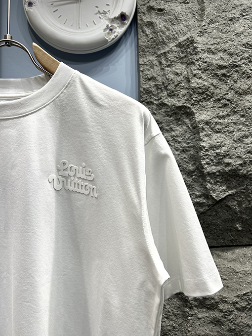 ルイヴィトンコピーマイクロサイン半袖Tシャツ