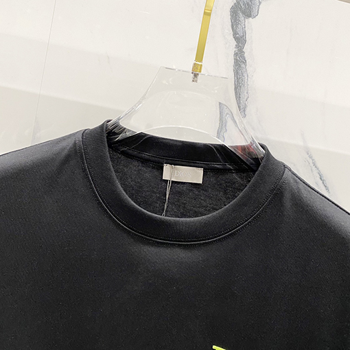 ディオールレザーロゴ入り半袖Tシャツ