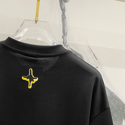 ディオールエンボス文字半袖Tシャツ