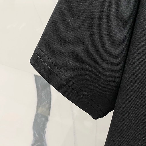 ディオールエンボス文字半袖Tシャツ