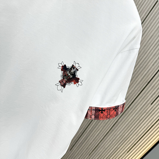 クロムハーツ新しいラウンドネックTシャツ