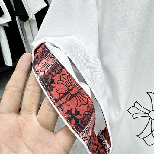 クロムハーツ新しいラウンドネックTシャツ