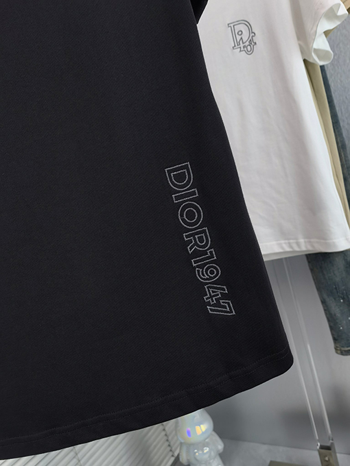 ディオールスーパーコピー新しい半袖Tシャツ