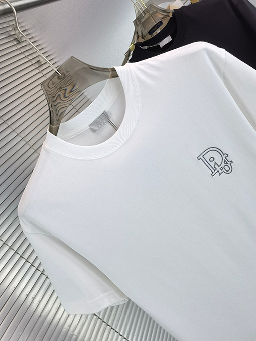 ディオールスーパーコピー新しい半袖Tシャツ