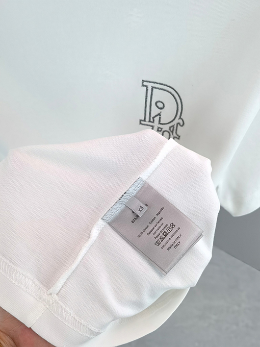 ディオールスーパーコピー新しい半袖Tシャツ