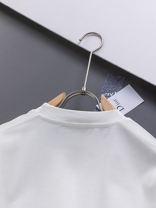 ディオールコピー25ss胸の花のアルファベットロゴ半袖Tシャツ
