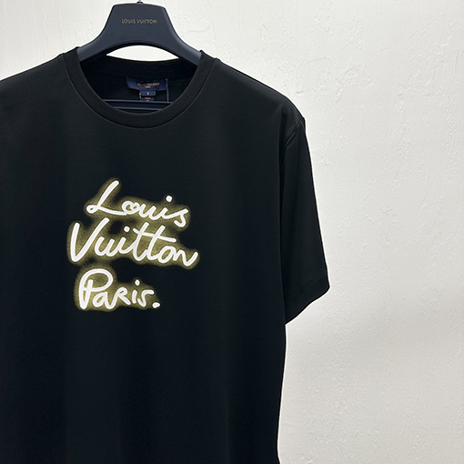 ルイヴィトンネオンロゴ半袖Tシャツ