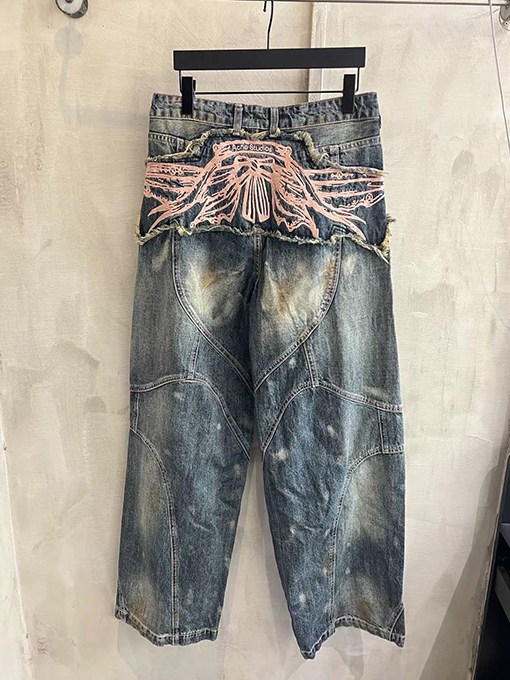 アクネストゥディオズスパンコール刺繍バタフライグラフィティデニムパンツ