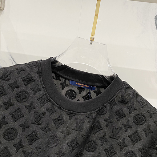 ルイヴィトンロゴダークジャカードロゴ半袖Tシャツ