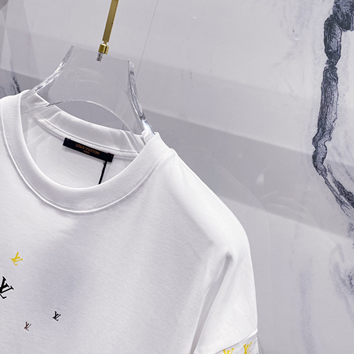 ルイヴィトンフルサイズの小さな文字LV英語プリントロゴロゴ半袖Tシャツ