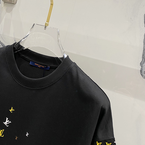 ルイヴィトンフルサイズの小さな文字LV英語プリントロゴロゴ半袖Tシャツ