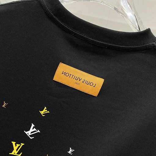 ルイヴィトンフルサイズの小さな文字LV英語プリントロゴロゴ半袖Tシャツ
