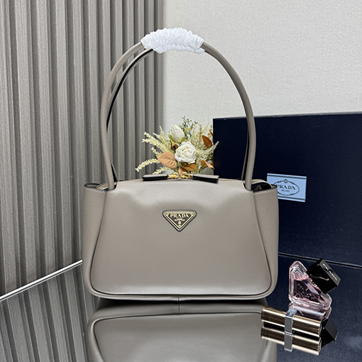 プラダ新しい牛革ショルダーバッグ