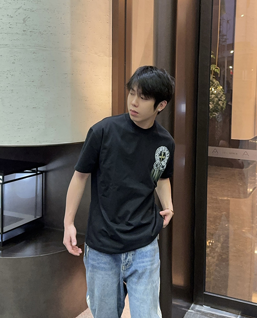 クロムハーツコピー落書きサンスクリットクルーネック半袖Tシャツ