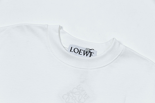 ロエベ新しい胸の刺繍ロゴ半袖Tシャツ