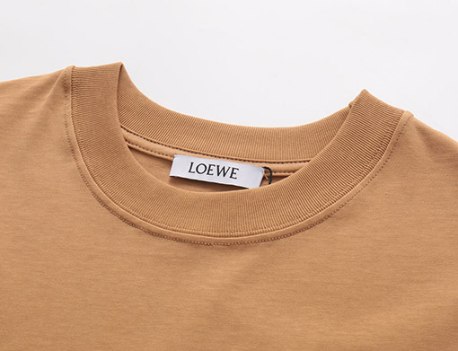 ロエベスーパーコピークラシックな胸の刺繍tシャツ