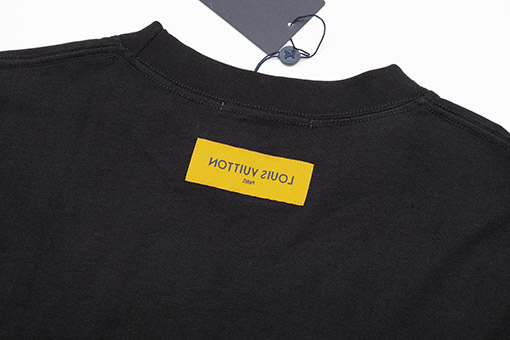 ルイヴィトンコピープリントTシャツ