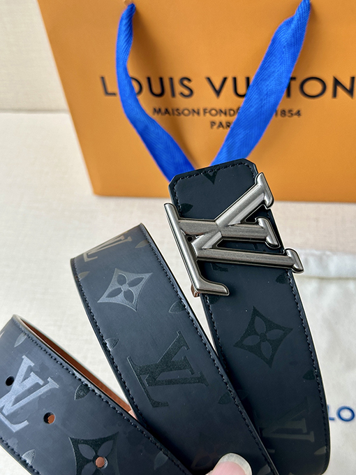 ルイヴィトン LV Pyramide バックル両面ベルト