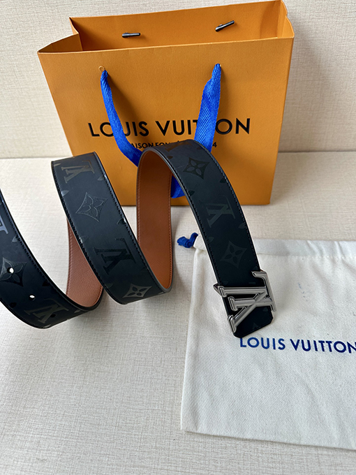 ルイヴィトン LV Pyramide バックル両面ベルト