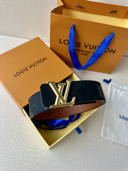 ルイヴィトン LV Pyramide バックル両面ベルト