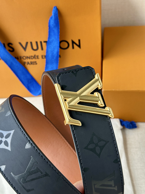 ルイヴィトン LV Pyramide バックル両面ベルト