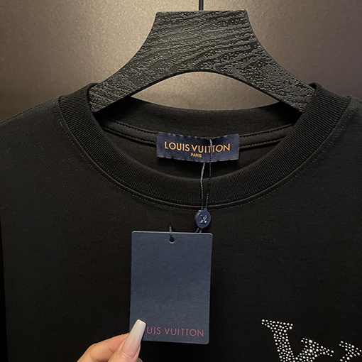 ルイヴィトン ラウンドネックTシャツ