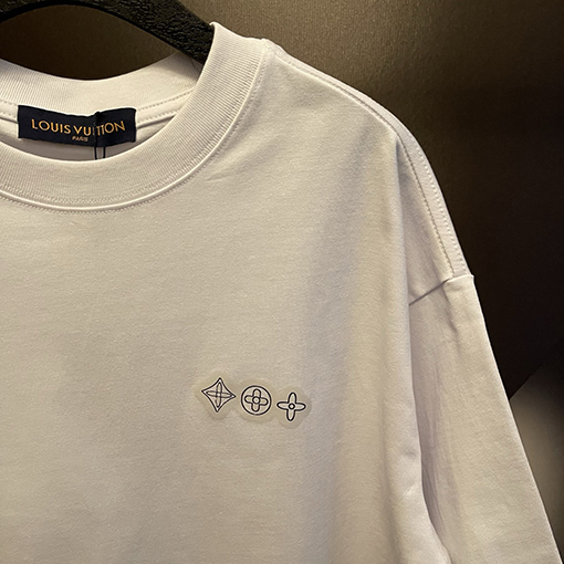 ルイヴィトン新しい雲のインクジェット大きなロゴTシャツ