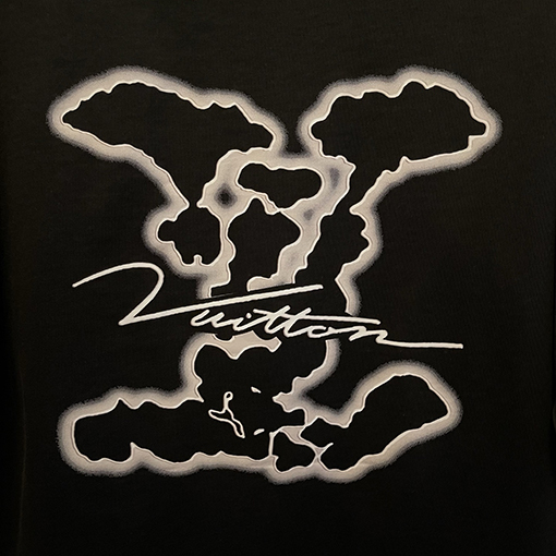 ルイヴィトン新しい雲のインクジェット大きなロゴTシャツ