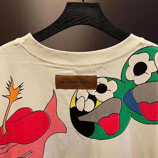 ルイヴィトン炎プリントTシャツ