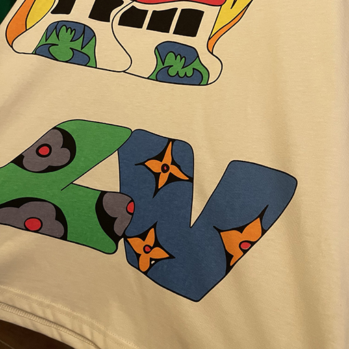 ルイヴィトン炎プリントTシャツ