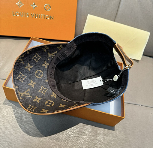 ルイヴィトン 不規則なプリントのベースボールキャップ