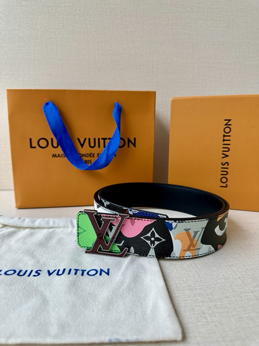 ルイヴィトンスーパーコピーLV Initiales 両面ベルト