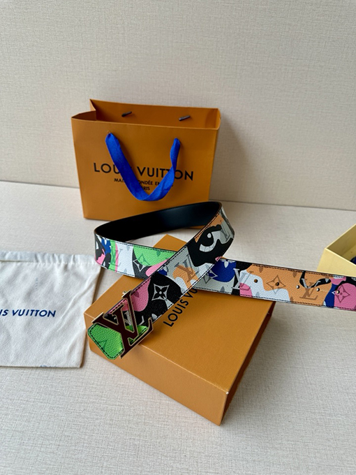 ルイヴィトンスーパーコピーLV Initiales 両面ベルト