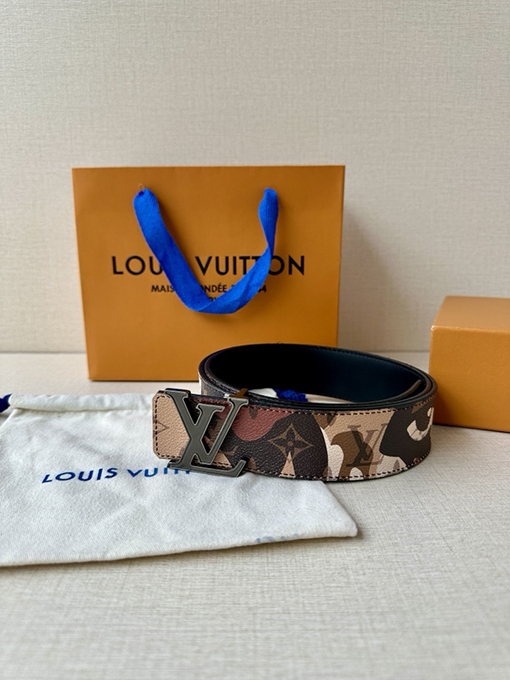 ルイヴィトンスーパーコピーLV Initiales 両面ベルト