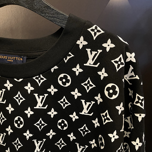 ルイヴィトンフルプリントの半袖Tシャツ