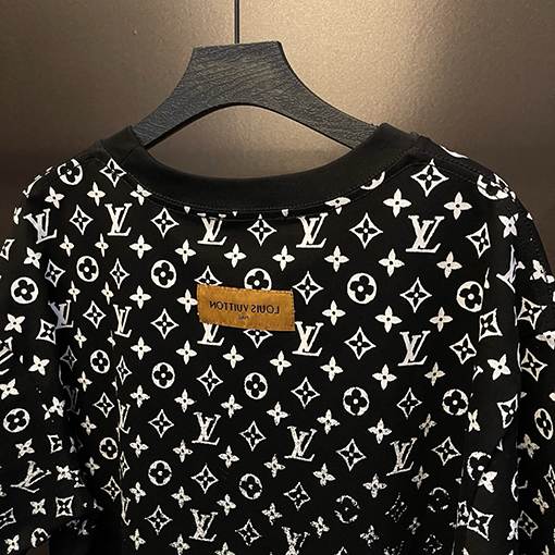 ルイヴィトンフルプリントの半袖Tシャツ