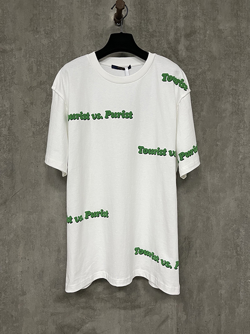 ルイヴィトンアルファベットロゴフォームプリント半袖Tシャツ